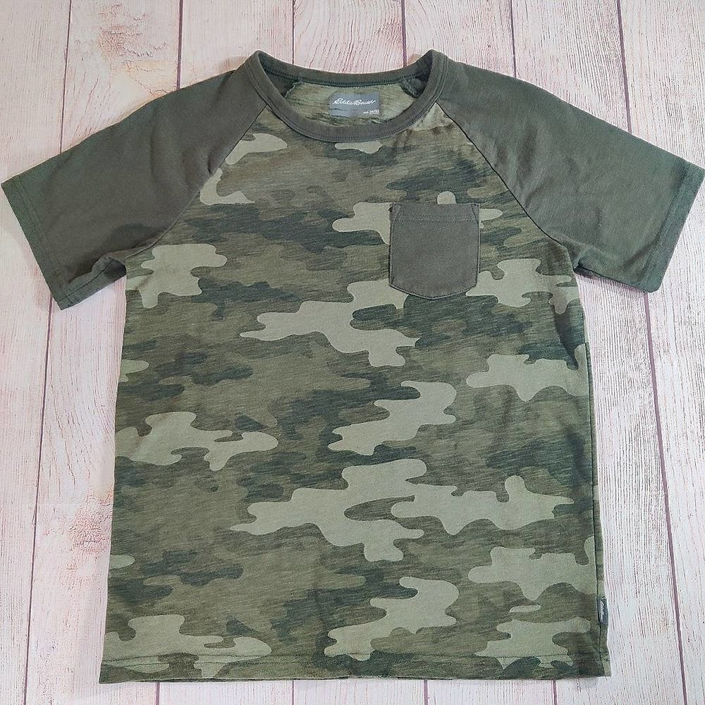 Boys' Eddie Bauer green camouflage t-shirt L (14/16)